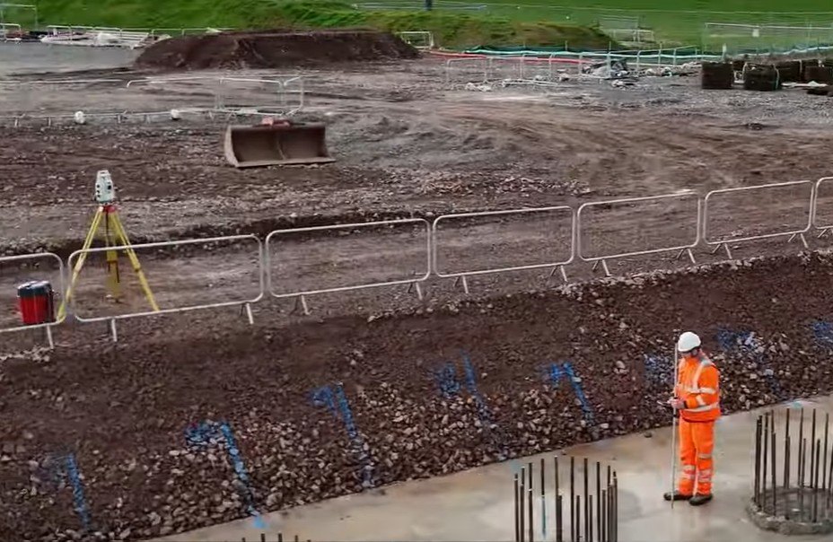 MDS Contracting engineer setting out on a live construction site with a total station